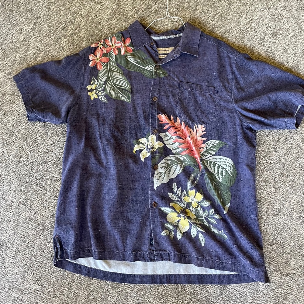 Tommy Bahama Blue Casual Button Down Shirt with Floral Design